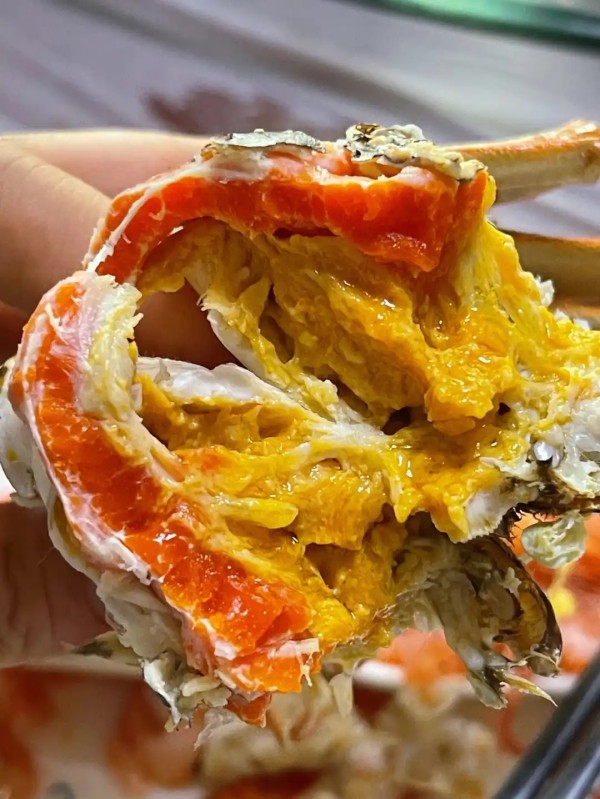 阳澄湖大闸蟹礼盒怎么挑？真假分辨+送人规格全攻略