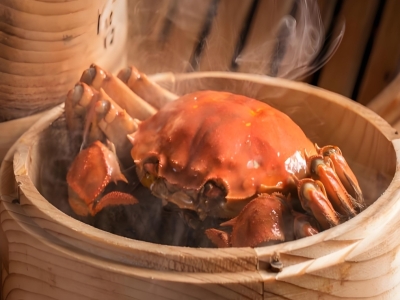 大闸蟹：青背白肚的鲜美传奇