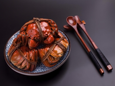 阳澄湖大闸蟹：美味与品牌的传奇