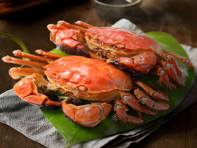 秋意浓时蟹正肥，大闸蟹成盛宴主角